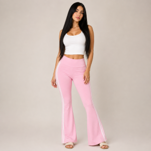 Pantaloneta rosa con líneas laterales
