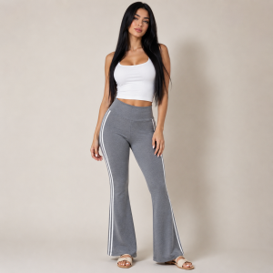 Pantaloneta con líneas laterales